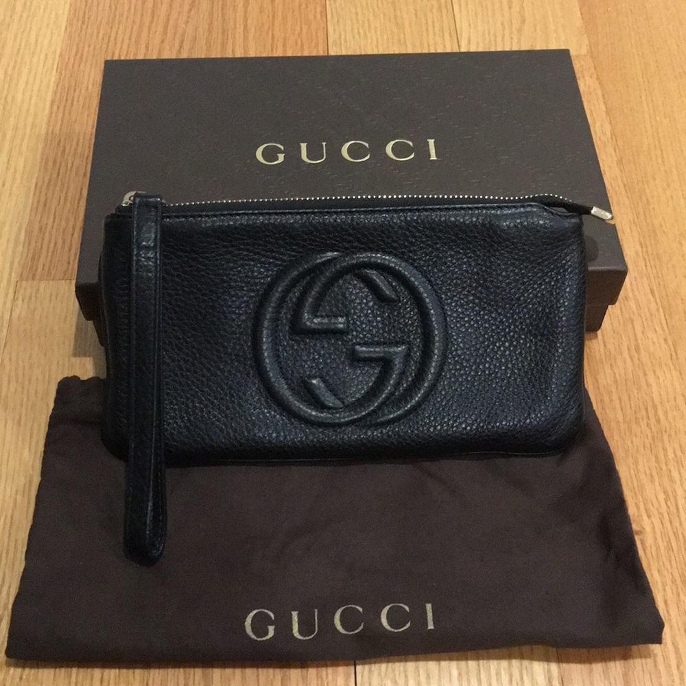 Gucci wristlet